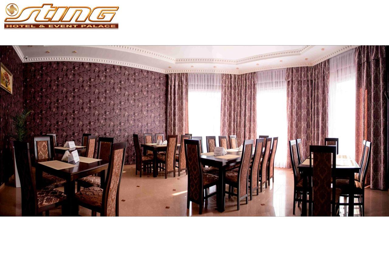 Sting Hotel & Event Palace Velyka Dobron 外观 照片
